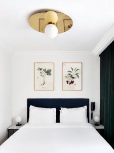 Gallery image of Hotel Rendez-Vous Batignolles in Paris