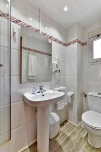 Kylpyhuone majoituspaikassa Hostal Soler