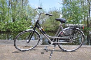 Катание на велосипеде по территории Recreatiecentrum de Kluft или окрестностям