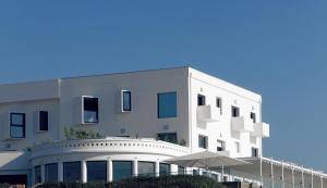 O edifício em que o hotel se localiza