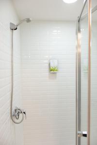 Un baño de Casas do Teatro