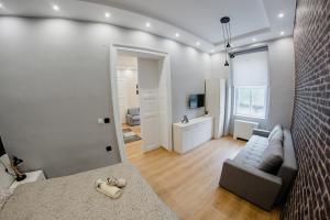 TV a/nebo společenská místnost v ubytování Apartmani Galea