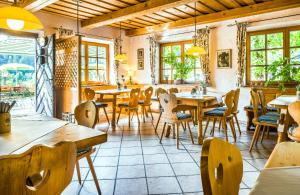 Restaurace v ubytování Alpengasthof Madlbauer