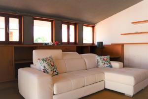 A seating area at Villa Ginny
