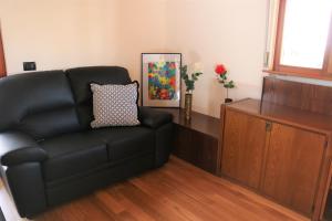 A seating area at Villa Ginny