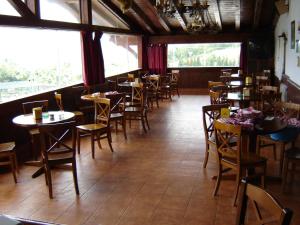 Restaurace v ubytování Casa Rural Arratzain