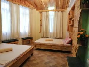 Una cama o camas en una habitación de Sagada Lodging Home