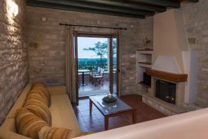 Posezení v ubytování Enastron Villas