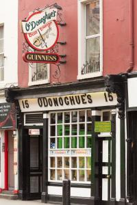 Πιστοποιητικό, βραβείο, πινακίδα ή έγγραφο που προβάλλεται στο O'Donoghue's +22 φωτογραφίες