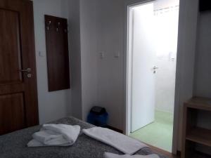 Postel nebo postele na pokoji v ubytování Villa Šimák + 37 fotografií