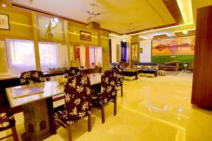 Area soggiorno di The Hideout Agra - Homestay near Taj