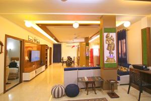Area soggiorno di The Hideout Agra - Homestay near Taj