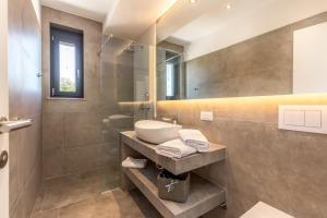 Koupelna v ubytování Luxury Villa Quadra
