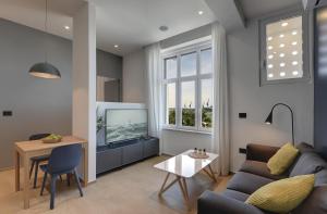 Telewizja i/lub zestaw kina domowego w obiekcie Lifestyle Apartments
