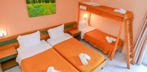 Voodi või voodid majutusasutuse Costa Hotel toas