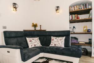 Zona de estar de Casa Bisou Italia con SPA