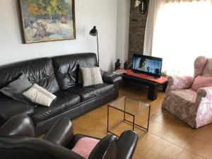 A seating area at La rotonda de Llívia