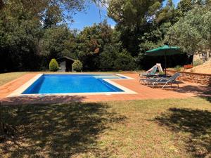 The swimming pool at or close to Casa Pepe