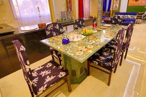 Foto dalla galleria di The Hideout Agra - Homestay near Taj ad Agra