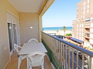 Balkon lub taras w obiekcie NEPTUNO GANDIA Primera Línea - Alquiler Familias