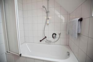Phòng tắm tại Hotel Möhringer Hof