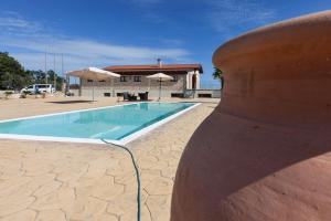 The swimming pool at or near TENUTA ASCHARI: L'IDEALE PER IL VOSTRO SOGGIORNO