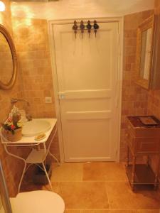 Koupelna v ubytování La Maison de Maitre