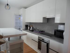 Zdjęcie z galerii obiektu Spacious, Modern 1-bdrm Apt near VIC & Austria Ctr w Wiedniu