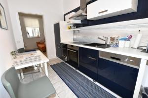 Köök või kööginurk majutusasutuses Apartments Alter Platz