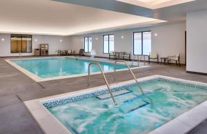 Bazén v ubytování Hyatt Place Anchorage-Midtown nebo v jeho okolí