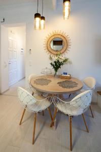 Fotografie z fotogalerie ubytování Sun 'n Chill, Boutique Apartments & Beach Villa v destinaci Melíkia