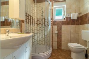 Ванная комната в Apartments Sestanka