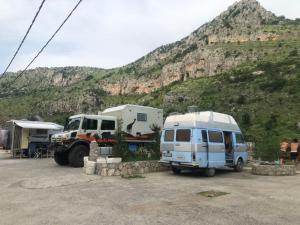 Splošen pogled na gorovje oz. razgled na gore, ki ga ponuja hostel