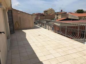 Gallery image of Huge and modern private apartment in Oristano
