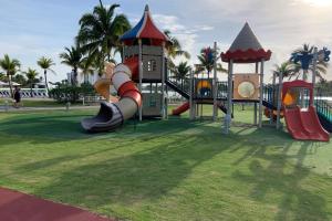 Legeområdet for børn på Town Center Paradise in Playa Blanca