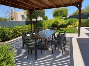 En have udenfor Albufeira Oura Beach V4 Villa Marisa with private Pool