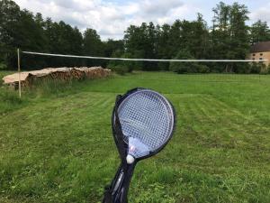 Tenis a/nebo squash v ubytování Chaloupka nebo okolí