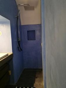 TV a/nebo společenská místnost v ubytování DAMMUSI IL CARRUBO + 37 fotografií