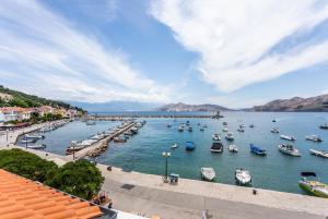 Gallery image of Apartments Riva in Baška