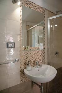 A bathroom at A Corte