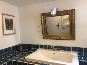 Gallery image of H&ocirc;tel Particulier des Lumi&egrave;res in Moustiers-Sainte-Marie