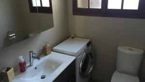 A bathroom at Ferienwohnung Rustico ai Monti