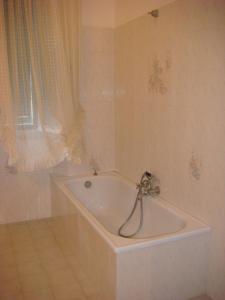 Een badkamer bij Appartamento CASA STELLA nel centro di Capoliveri