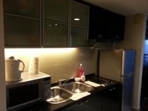 Majoituspaikan Sunway Luxury Suites keittiö tai keittotila