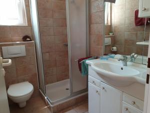Koupelna v ubytování Apartmenthaus Fa