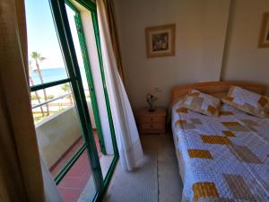 Posteľ alebo postele v izbe v ubytovaní Beach Diamond + 37 fotografií