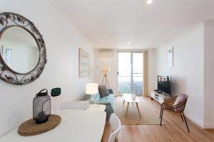Gallery image of Ocean Breeze Apartment in Fremantle