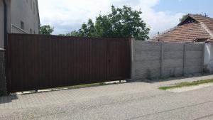Fotografia z galérie ubytovania Kupai Apartman v Tiszaújvárosi