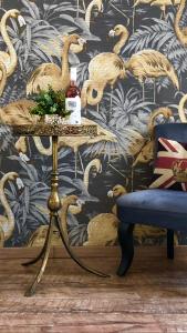 A seating area at Frank Apartman Deluxe