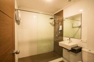 Koupelna v ubytování Svarna Hotel